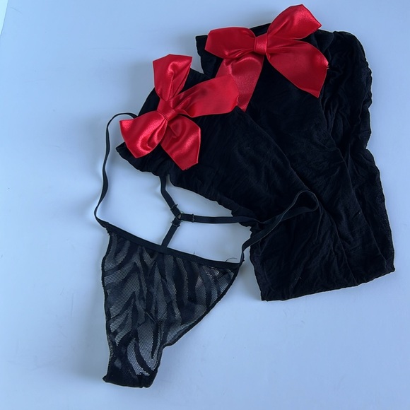❤️ Very Sexy V-String Thong Sheer Black Thigh High with Red Bow - Picture 2 of 4